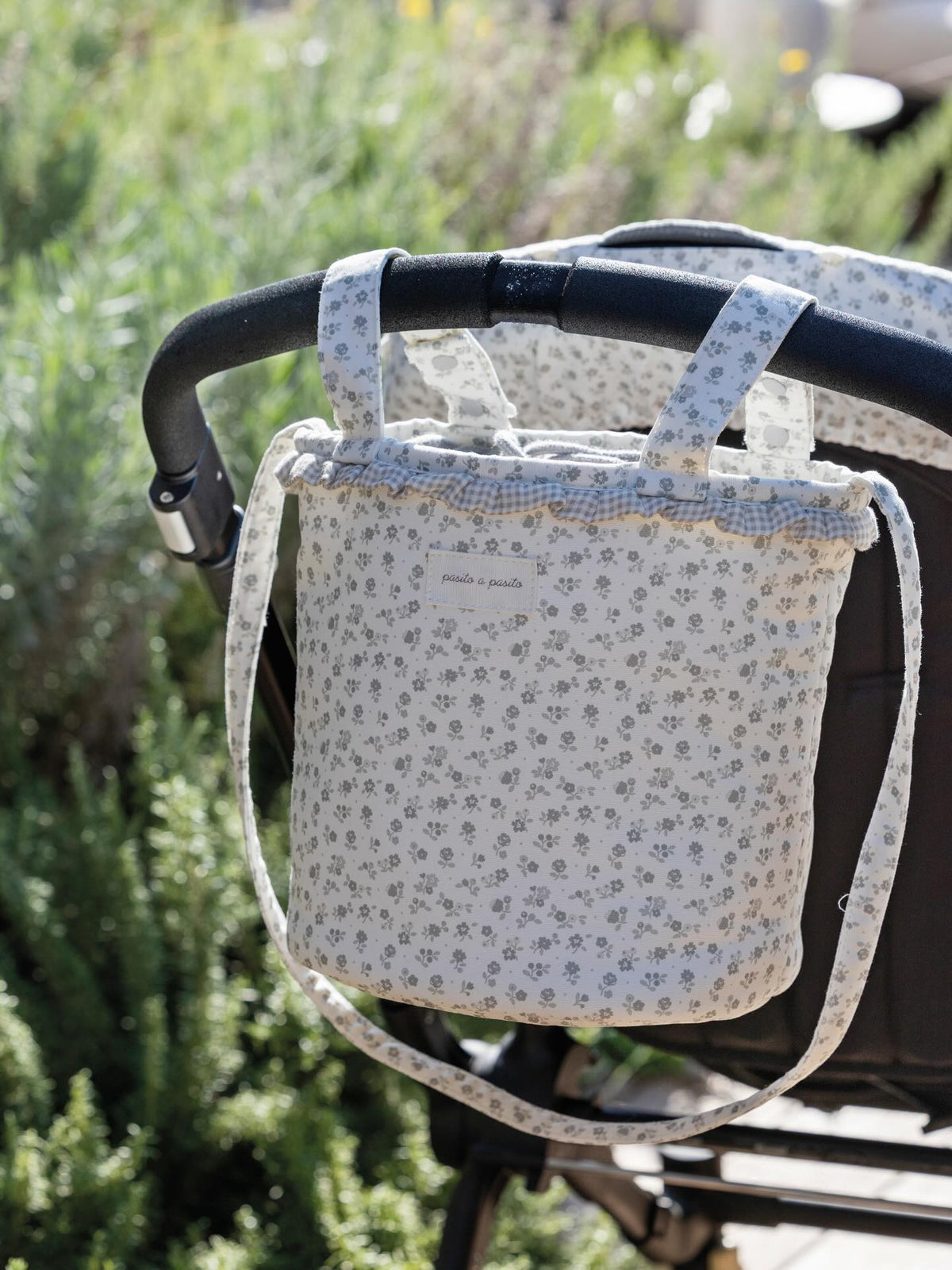 Bucket torba za kolica Little Bloom Flowers Siva