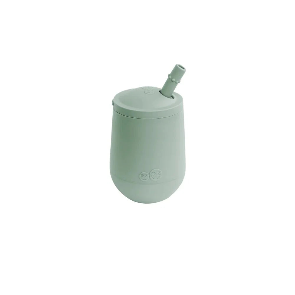 ezpz Mini Cup + Straw Training System – Silikonska čaša za djecu sa slamkom